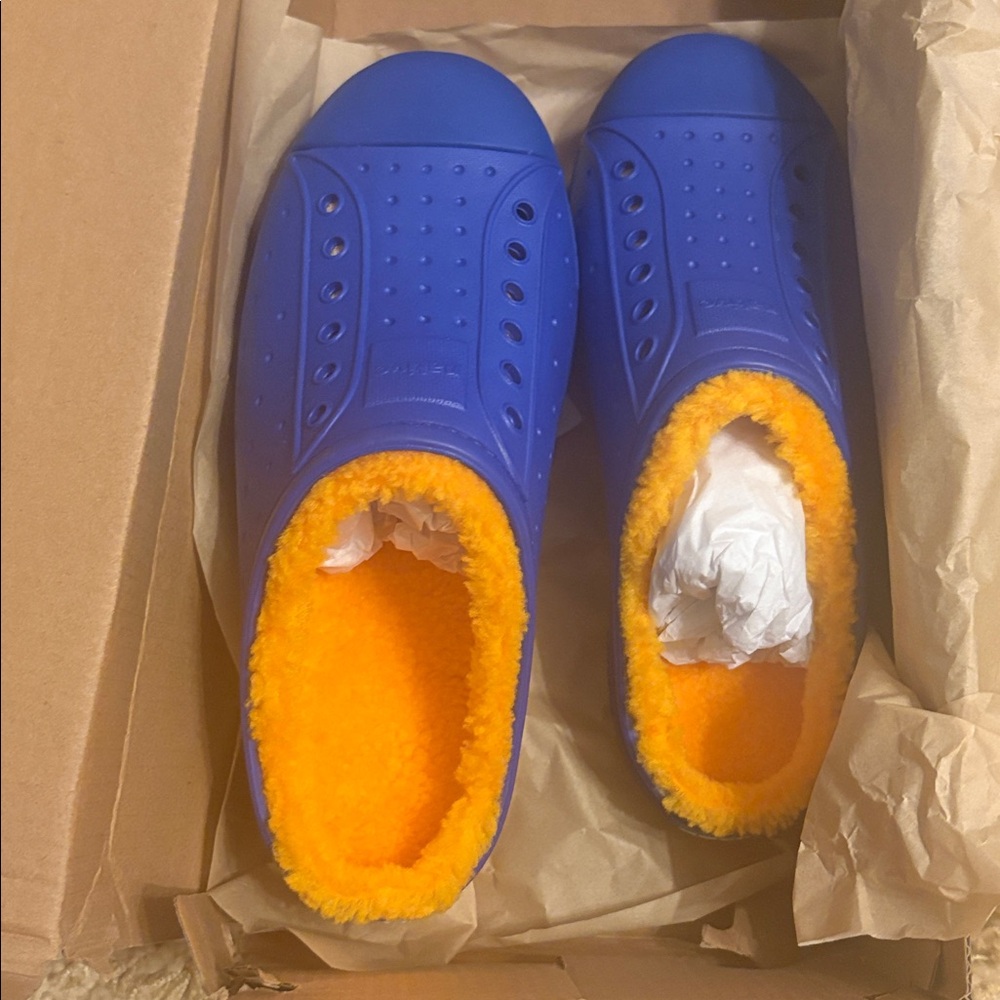 Native Kids Shoes Slippers - blue and yellow